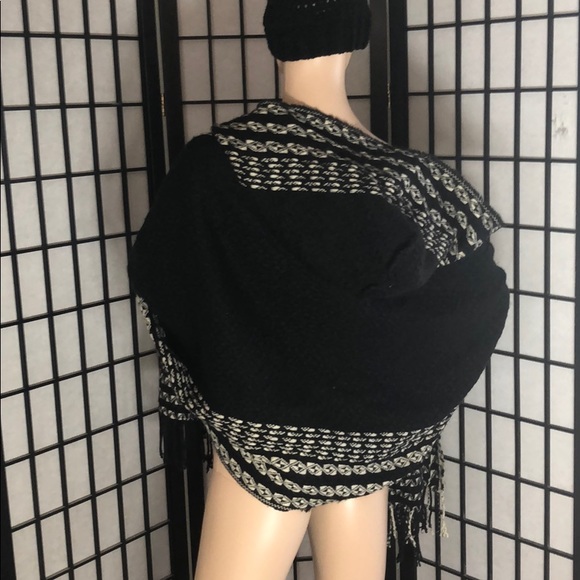 Scarf - Picture 2 of 3